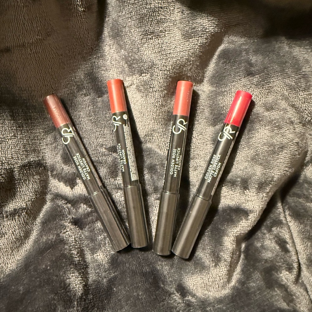 Matte Lipstick Crayon Set - Four Shades